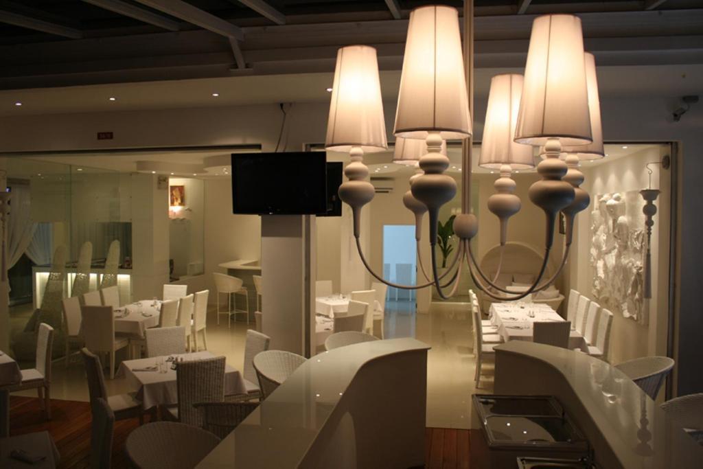 Santi White Hotel Phuket Luaran gambar
