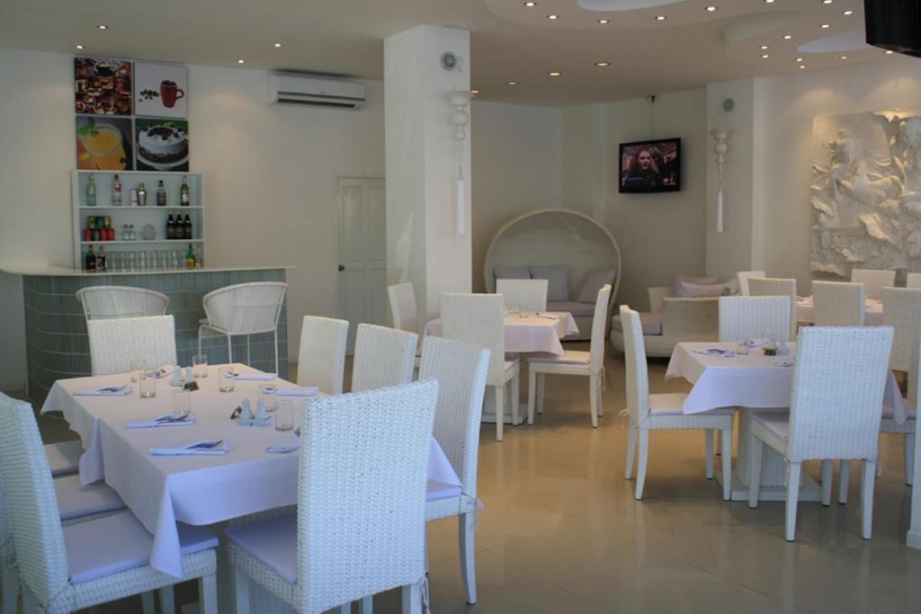 Santi White Hotel Phuket Luaran gambar